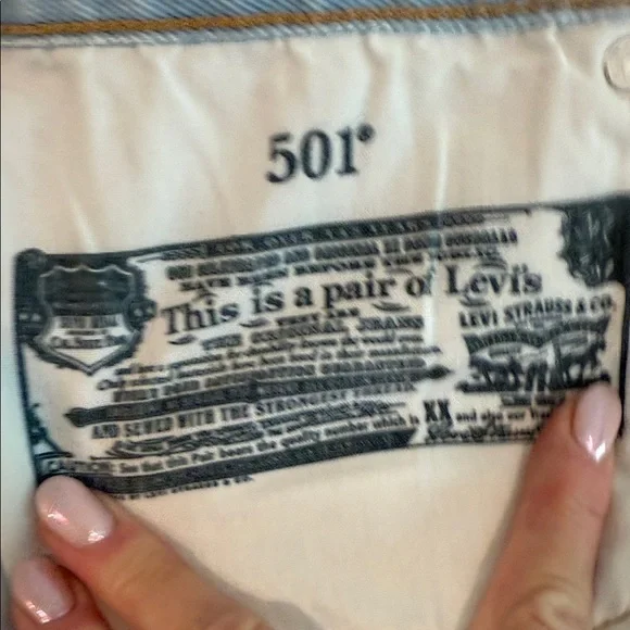 Levi's Boyfriend Jeans Classic Light Blue 32 x 32 - Picture 8 of 8